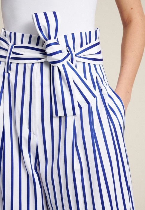 брюки  из проверенных материалов спереди