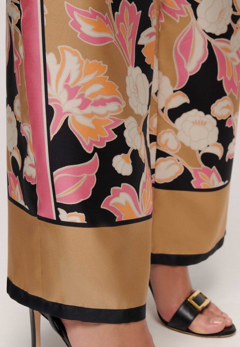 брюки  из проверенных материалов спереди