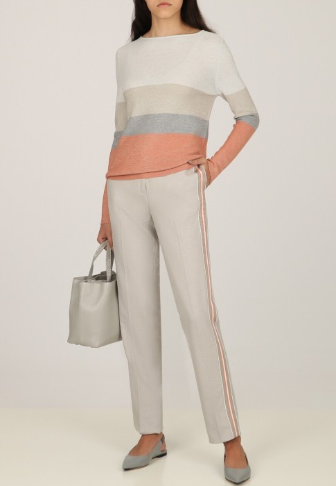 брюки  по цене 48230 руб вид справа