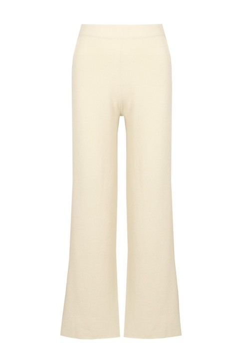 Товар с артикулом PAD221B846 вид сзади