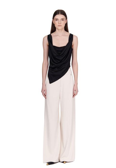 брюки  по цене 21630 руб вид справа