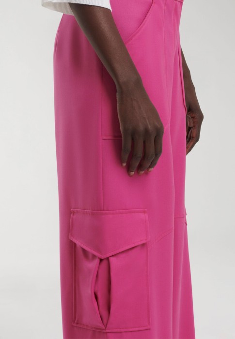 брюки  из проверенных материалов спереди