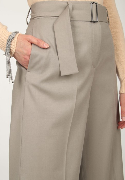 Продукция для женщин фото