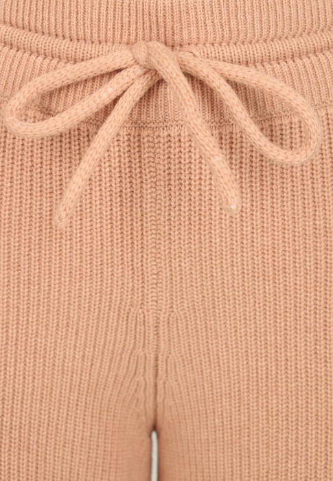 Продукция для женщин фото