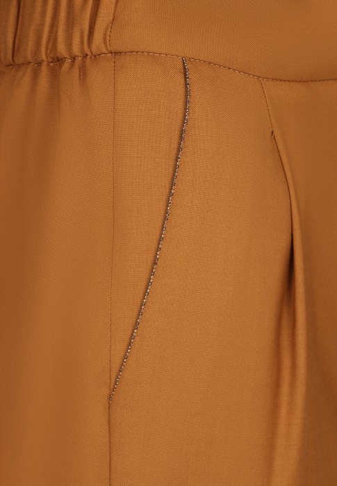 брюки  из проверенных материалов спереди