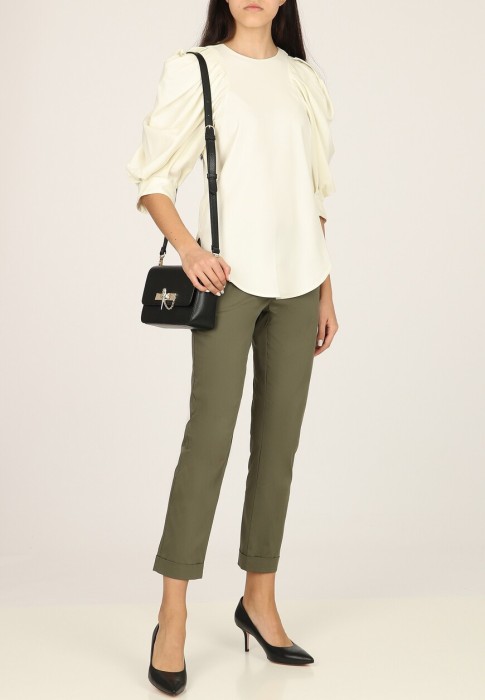 брюки  по цене 13230 руб вид справа