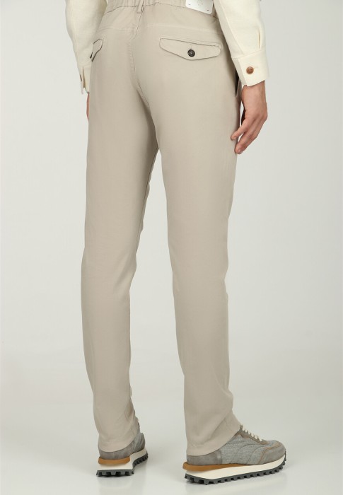 Товар серого цвета с внутренней стороны