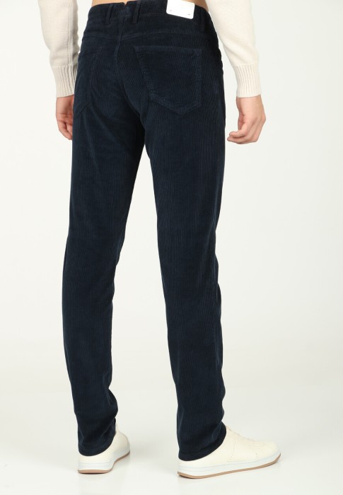 Товар голубого цвета с внутренней стороны