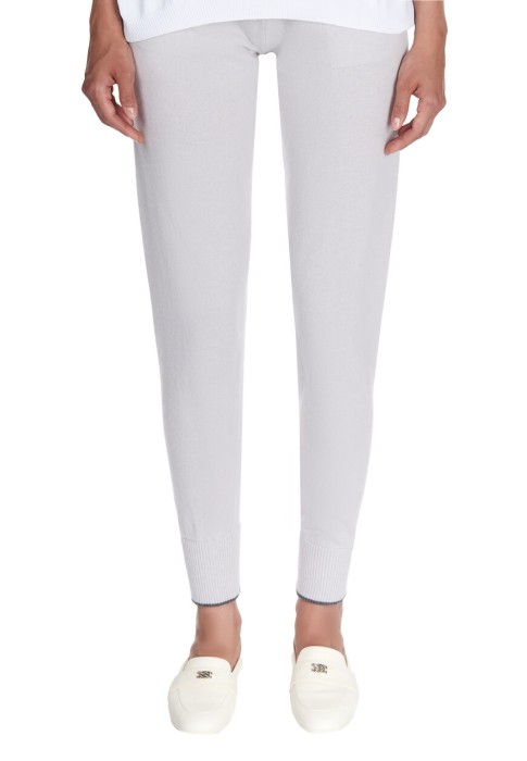 брюки  из проверенных материалов спереди