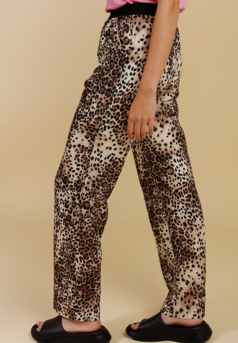 Продукция для женщин фото