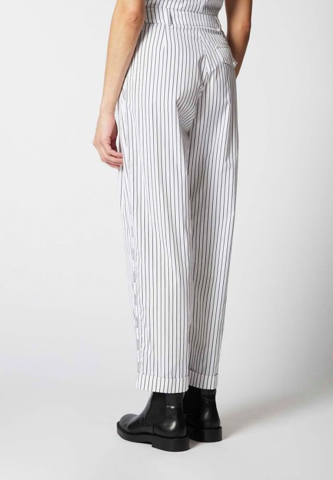 Продукция для женщин фото