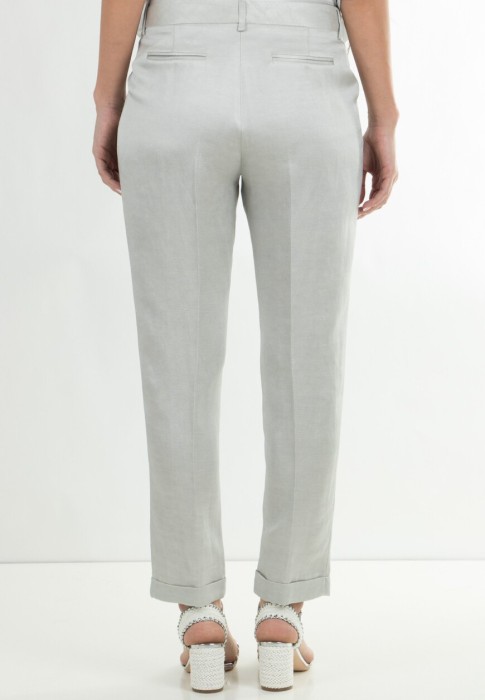 Товар серого цвета с внутренней стороны