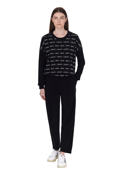 брюки  по цене 43330 руб вид справа