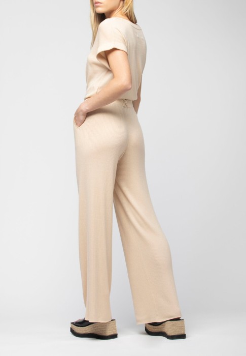 брюки  по цене 41230 руб вид справа