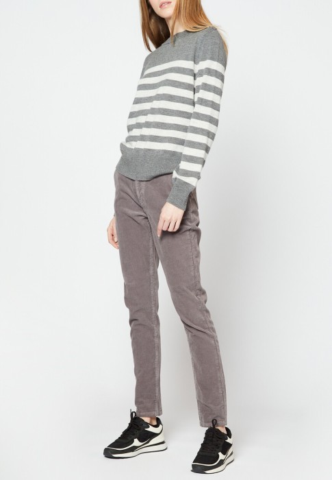 брюки  от бренда max&moi вид слева