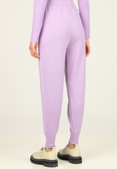 Товар фиолетового цвета с внутренней стороны