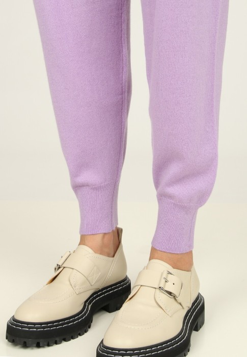 брюки  из проверенных материалов спереди