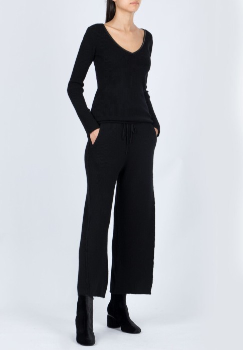 брюки  от бренда max&moi вид слева