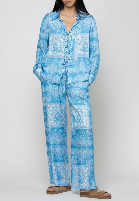 Товар с артикулом E24LACINA E24BALLYA вид сзади