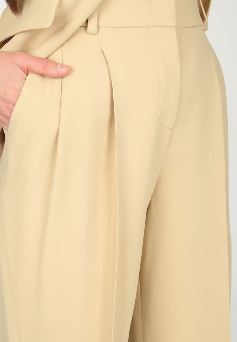 Продукция для женщин фото