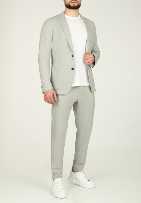 брюки  по цене 34930 руб вид справа