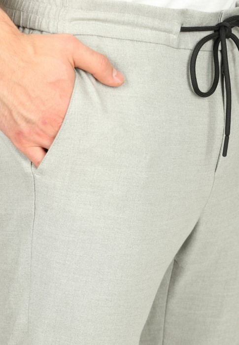 Товар серого цвета с внутренней стороны