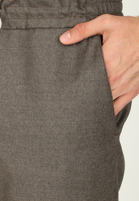 брюки  из проверенных материалов спереди