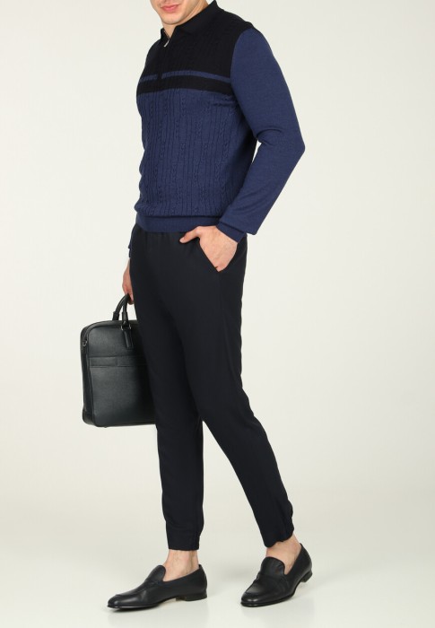 брюки  по цене 34930 руб вид справа