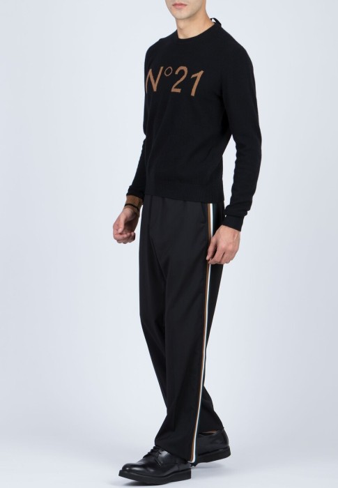 брюки  по цене 32830 руб вид справа