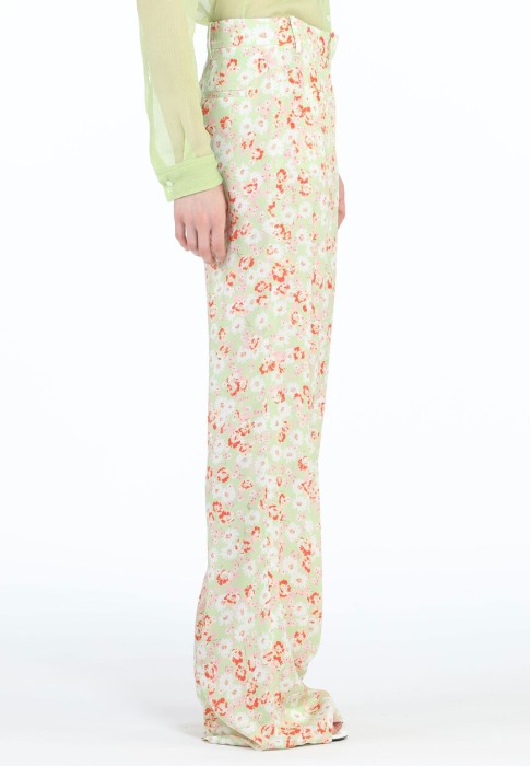 брюки  из проверенных материалов спереди