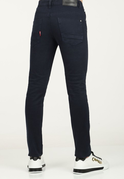 Товар синего цвета с внутренней стороны