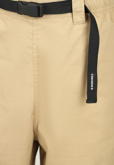 Товар бежевого цвета с внутренней стороны