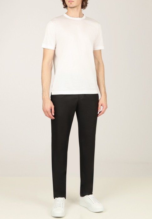 брюки  от бренда emporio armani вид слева