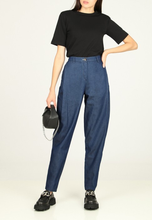 брюки  от бренда emporio armani вид слева