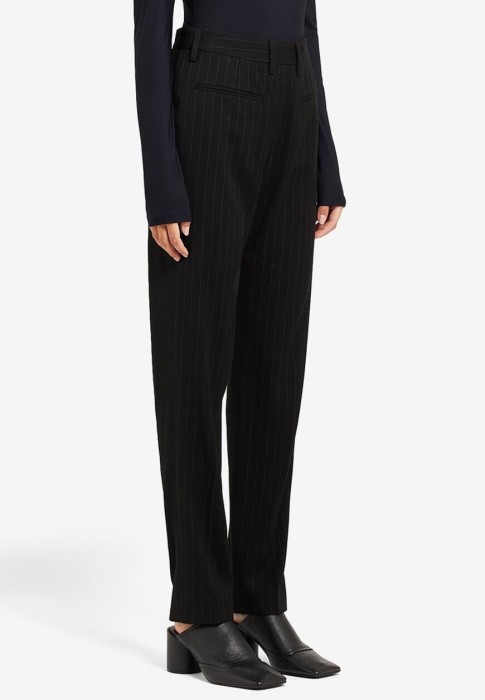 брюки  из проверенных материалов спереди