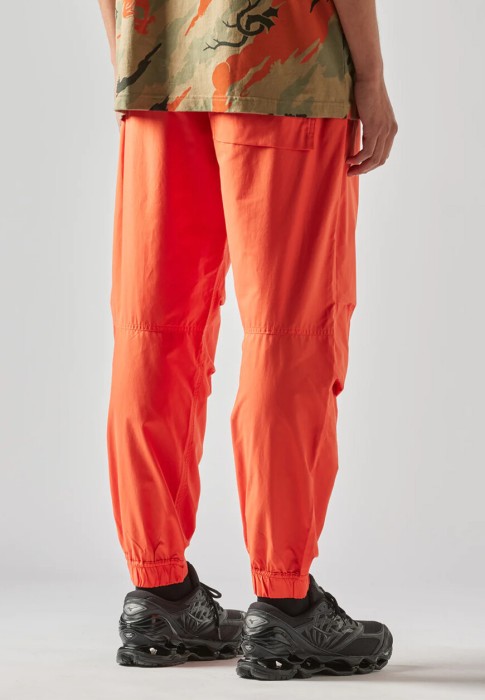 брюки  из германии вид сбоку