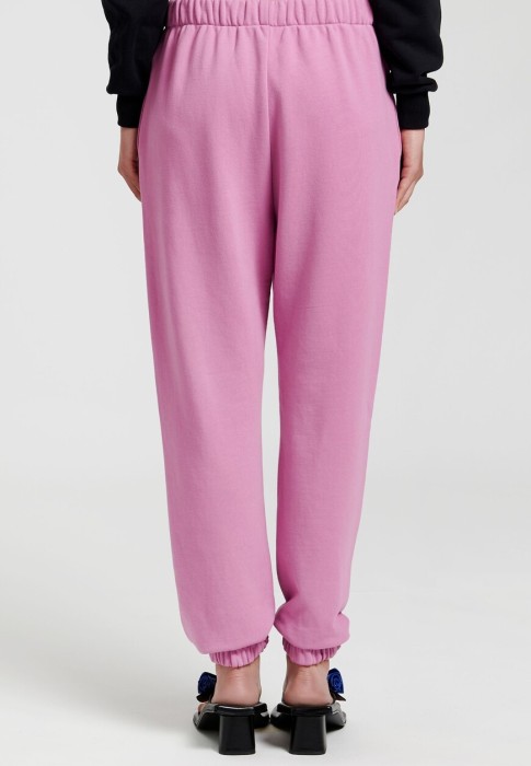 Товар розового цвета с внутренней стороны