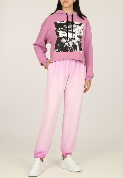 брюки  от известного бренда вид слева