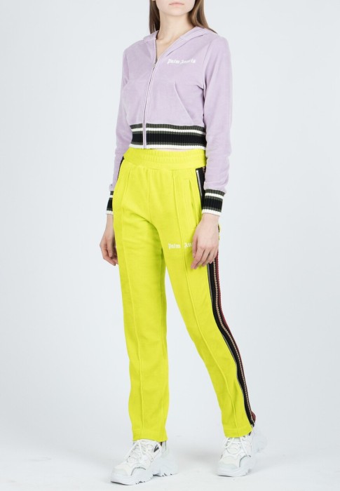 Товар зеленого цвета с внутренней стороны