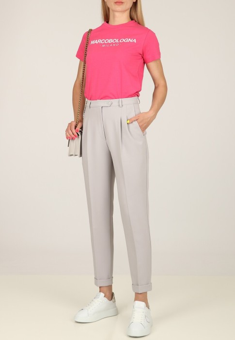 брюки  по цене 15330 руб вид справа