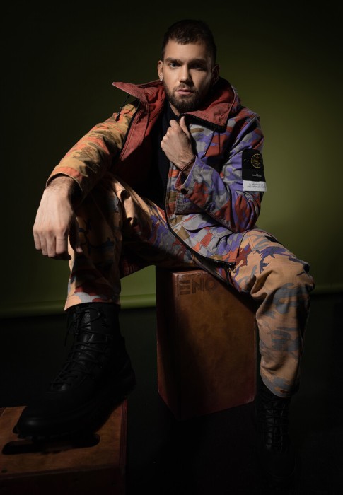 брюки  из америки вид сбоку