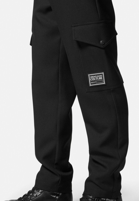 Товар черного цвета с внутренней стороны