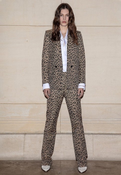 Продукция для женщин фото