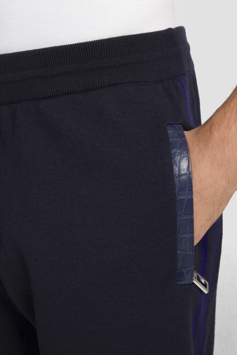 брюки  из англии вид сбоку