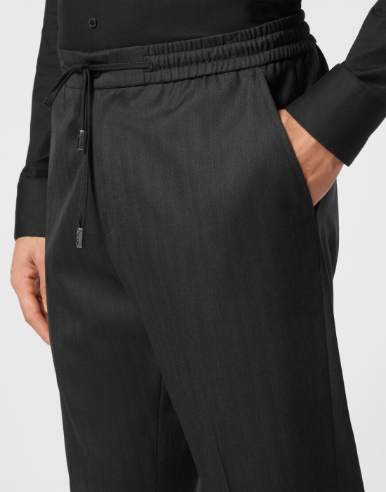 брюки  из проверенных материалов спереди