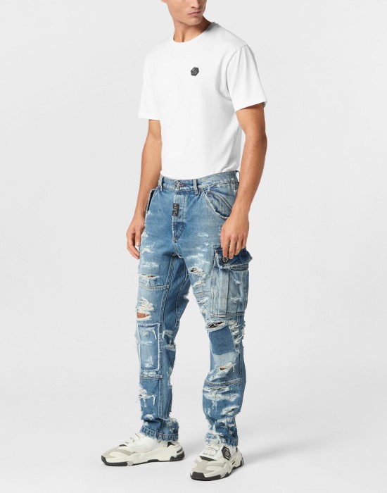 Товар синего цвета с внутренней стороны