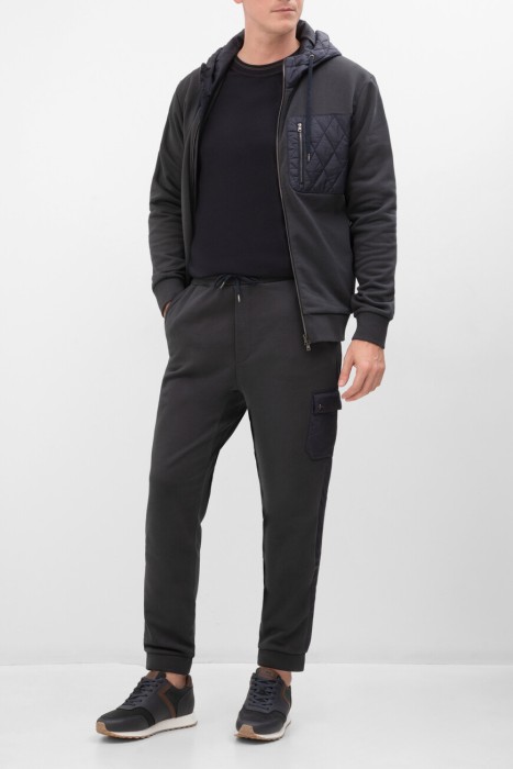 брюки  из хлопка спереди