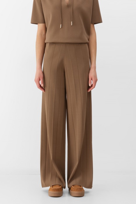 Товар с артикулом LAMA 2521336018 004 вид сзади