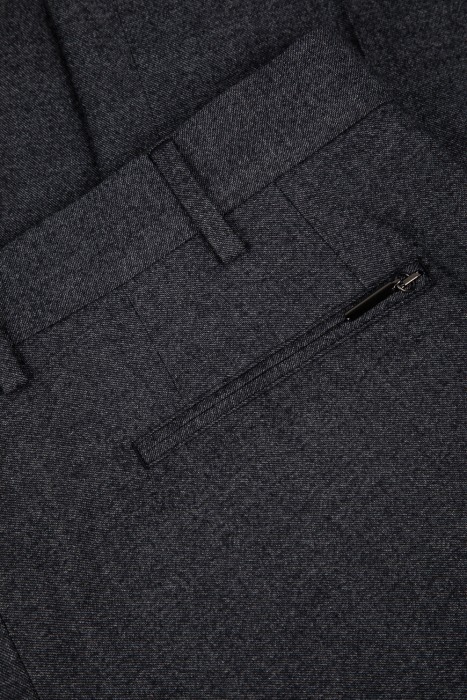 брюки  для взрослого возраста с изнаночной стороны