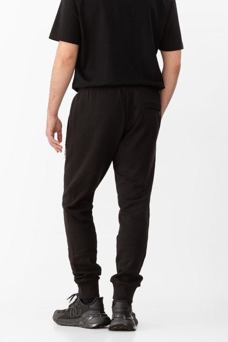 брюки  по цене 79500 руб вид справа